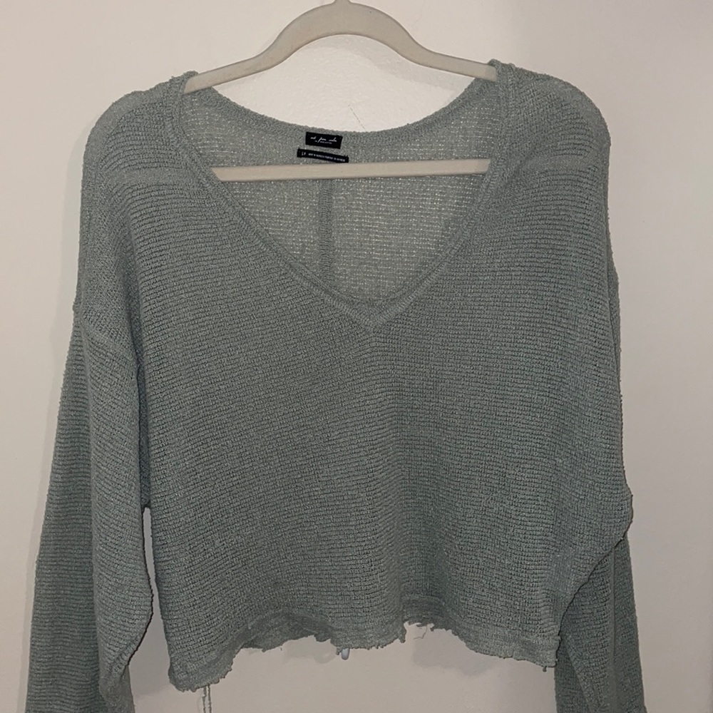 GREEN SWEATER